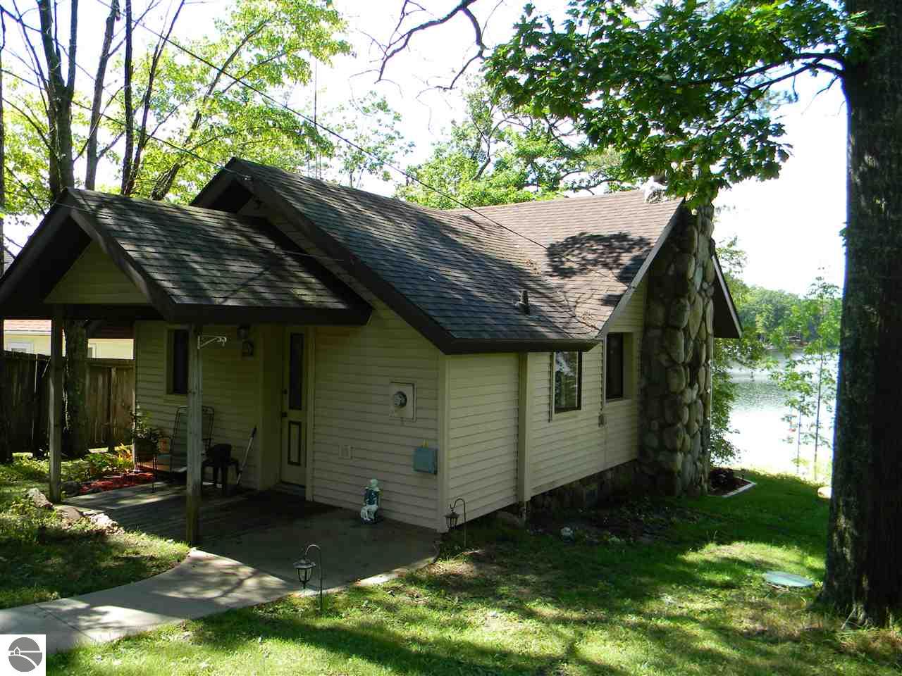 2657 Birch Point Dr, Lupton, MI 48635 photo 1