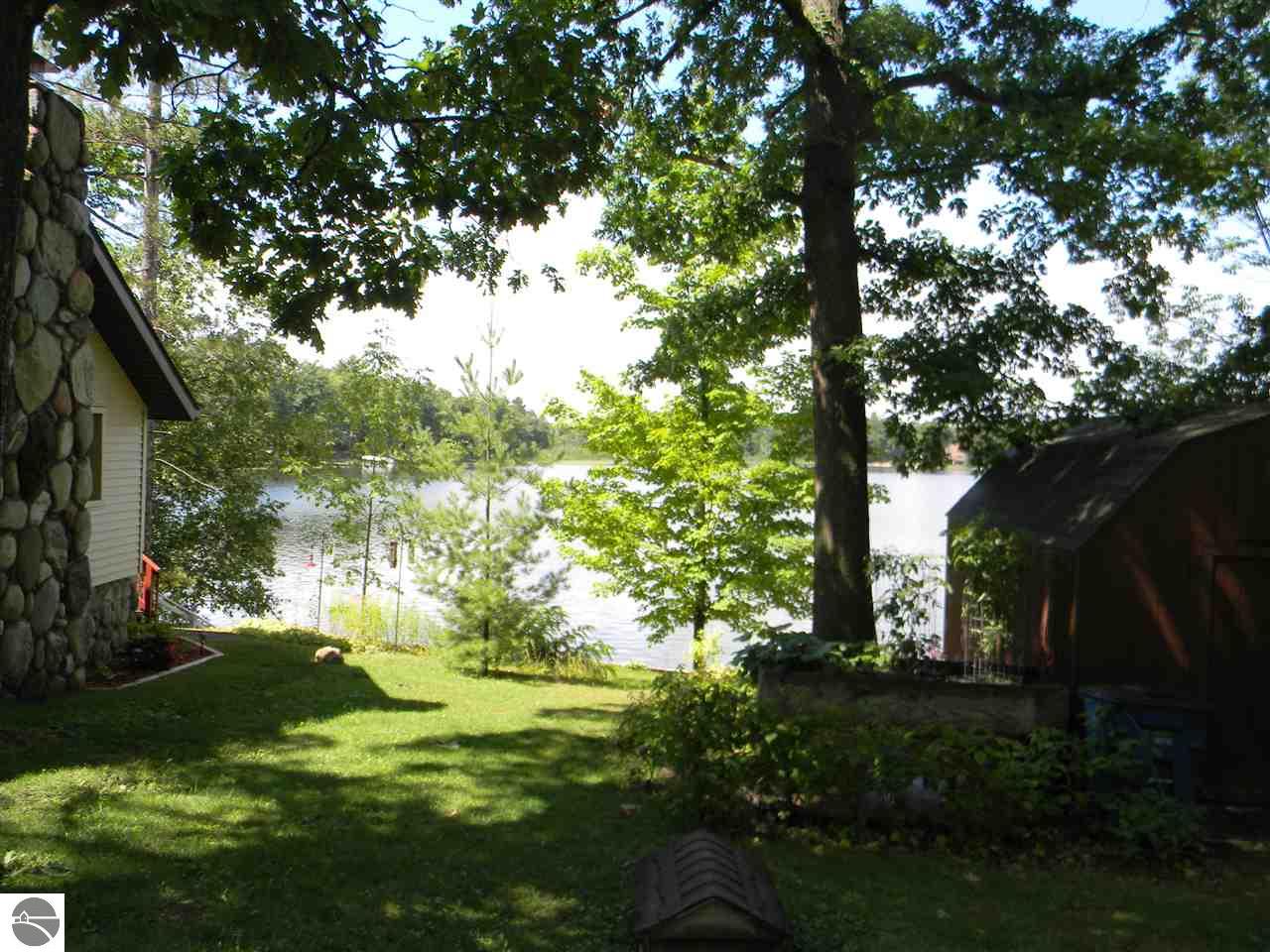 2657 Birch Point Dr, Lupton, MI 48635 photo 5