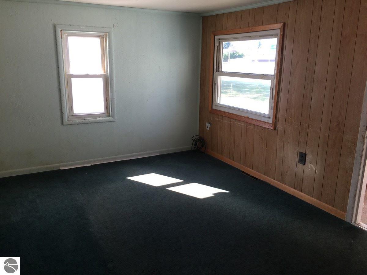 240 E Carpenter St, Charlevoix, MI 49720 photo 12
