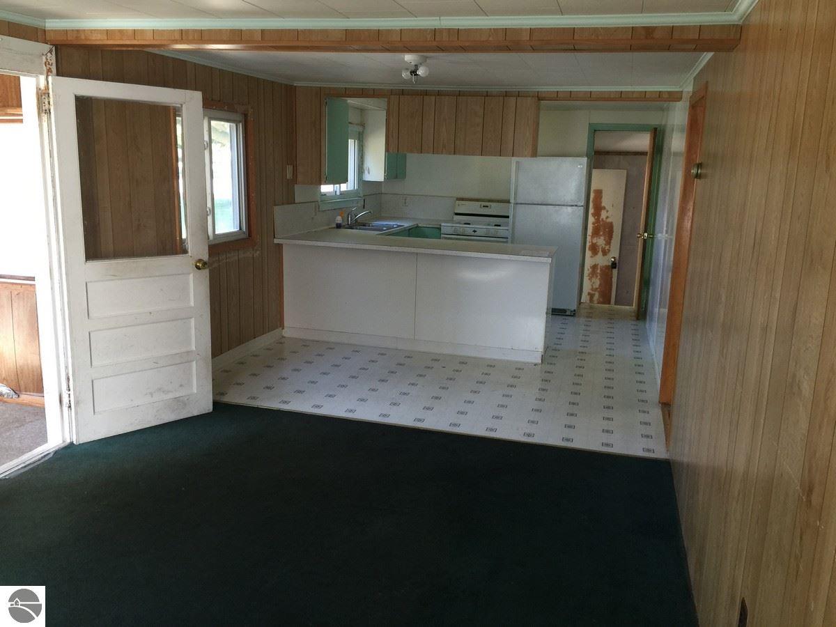 240 E Carpenter St, Charlevoix, MI 49720 photo 11