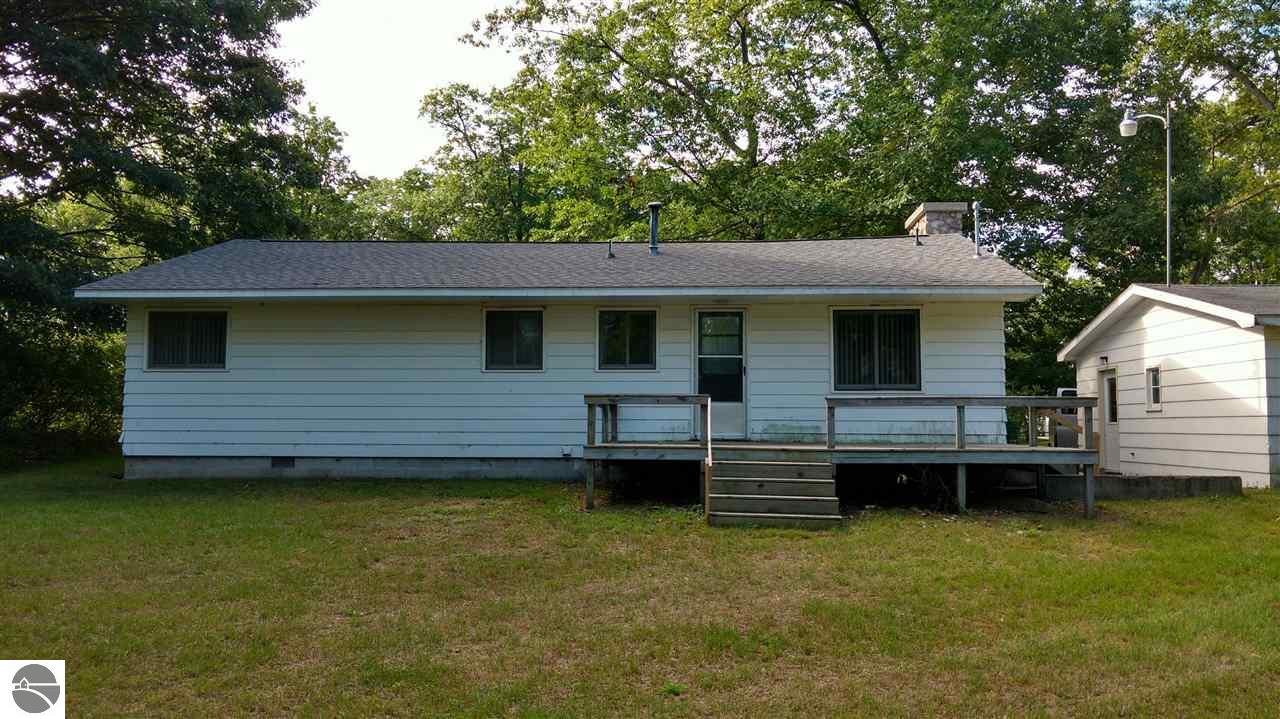 4021 E Michigan Ave, Au Gres, MI 48703 photo 2