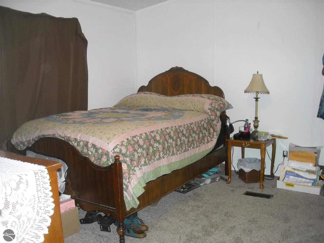 19282 Read Rd, Copemish, MI 49625 photo 8