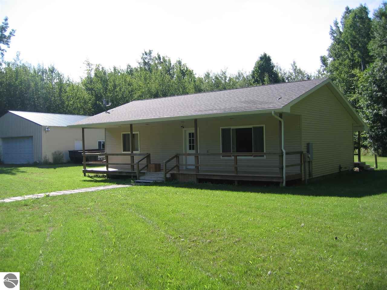 383 W Lagrant Rd, Twining, MI 48766 photo 1