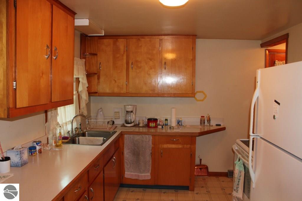 155 E Central, Shepherd, MI 48883 photo 7