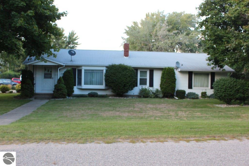 155 E Central, Shepherd, MI 48883 photo 1