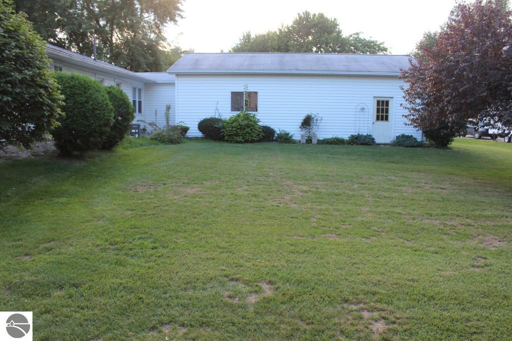 155 E Central, Shepherd, MI 48883 photo 33