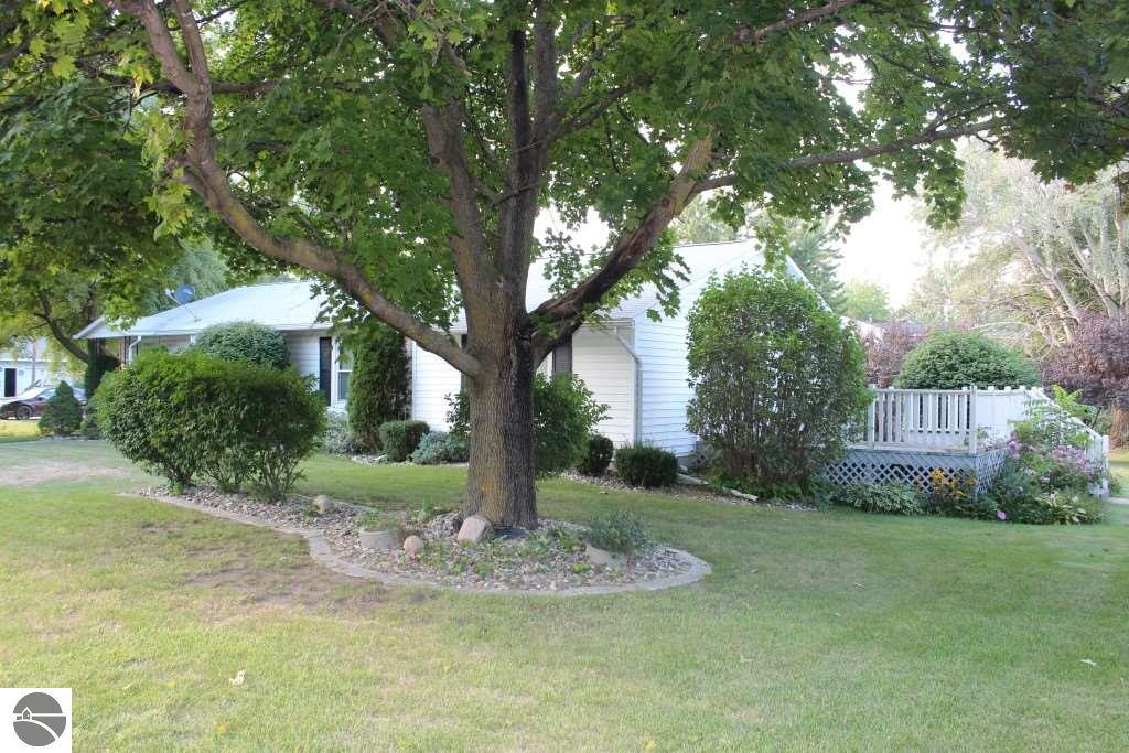 155 E Central, Shepherd, MI 48883 photo 28