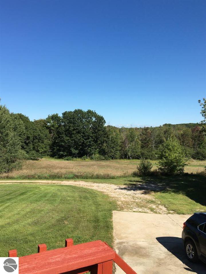 495 W Fleck Rd, Edmore, MI 48829 photo 24