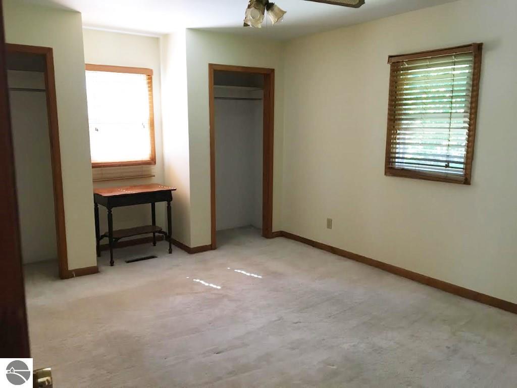 495 W Fleck Rd, Edmore, MI 48829 photo 11