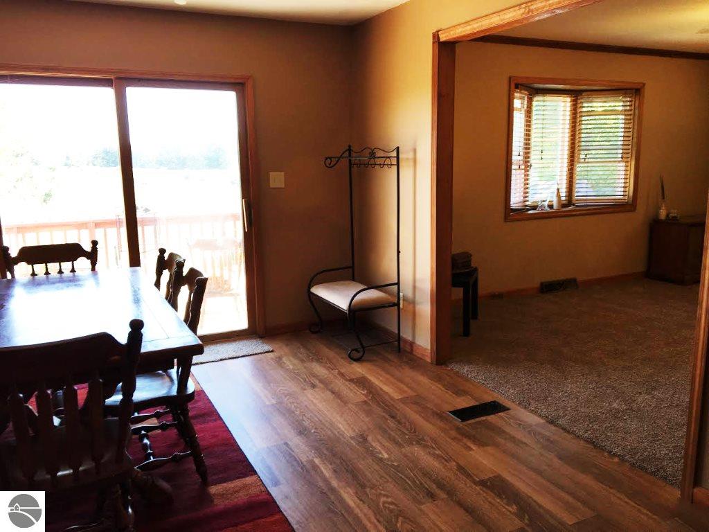 495 W Fleck Rd, Edmore, MI 48829 photo 7