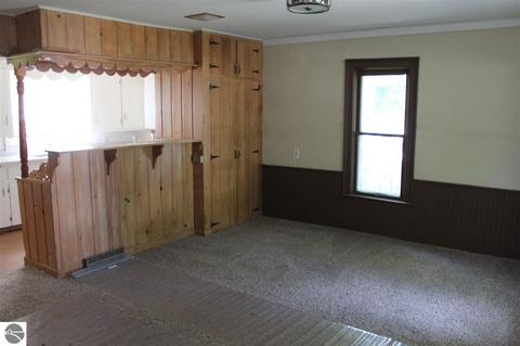 308 E Andre Ave, Mount Pleasant, MI 48858 photo 8