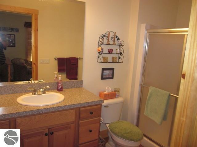 2314 E Red Oak Ct, Cedar, MI 49621 photo 23