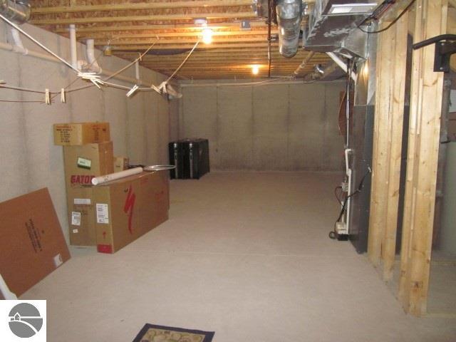 2314 E Red Oak Ct, Cedar, MI 49621 photo 25