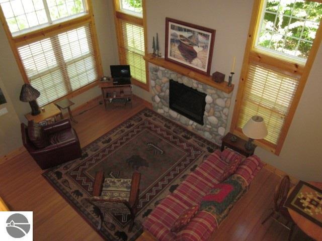 2314 E Red Oak Ct, Cedar, MI 49621 photo 1