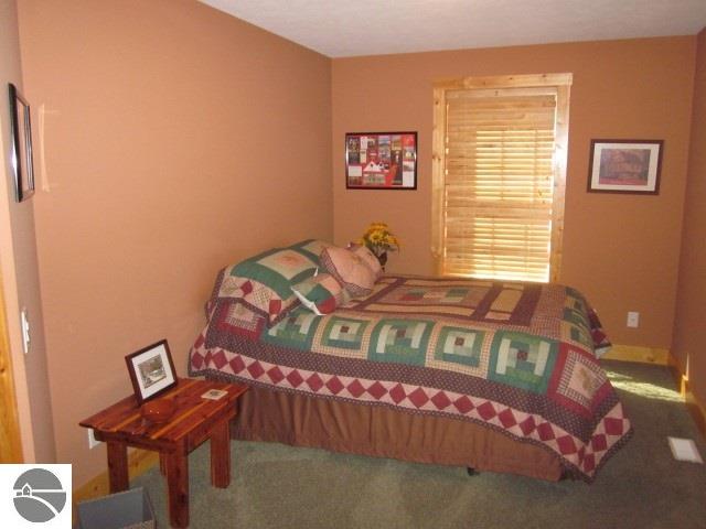 2314 E Red Oak Ct, Cedar, MI 49621 photo 18
