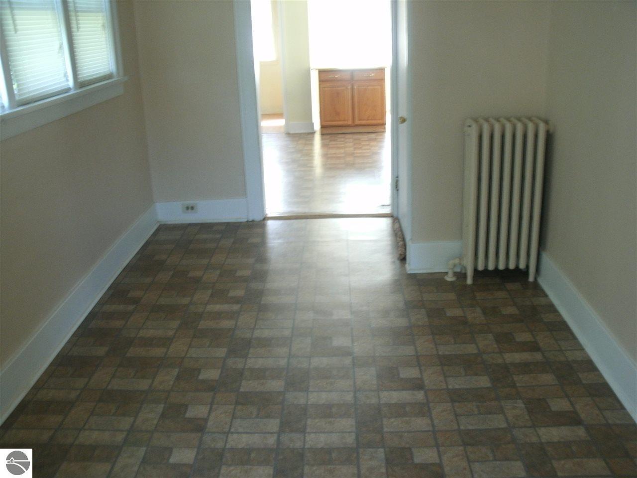 110 E Seventh St, Clare, MI 48617 photo 10