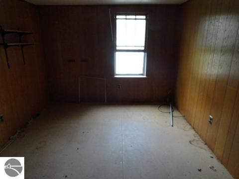 602 Jackson St, Clare, MI 48617 photo 36