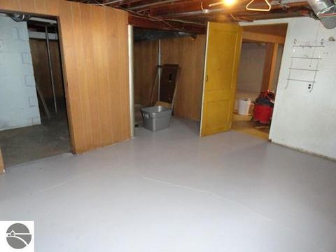 602 Jackson St, Clare, MI 48617 photo 32