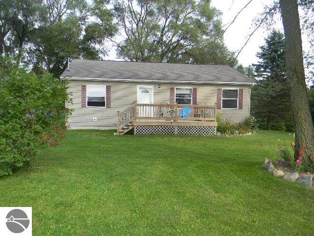 535 W Maple, Mcbain, MI 49657 photo 1