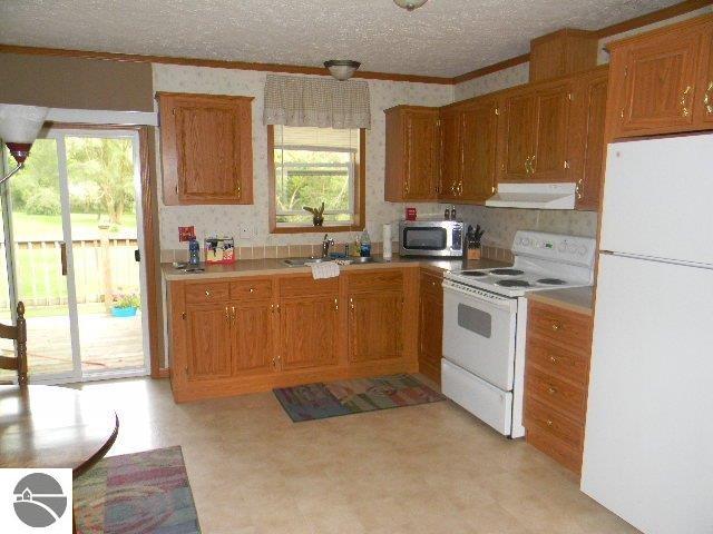 535 W Maple, Mcbain, MI 49657 photo 5