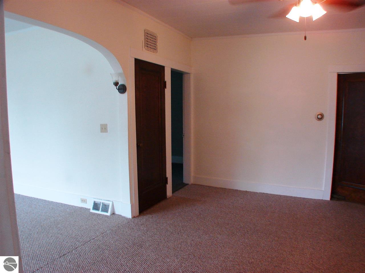 236 S Saint Johns St, Ithaca, MI 48847 photo 15