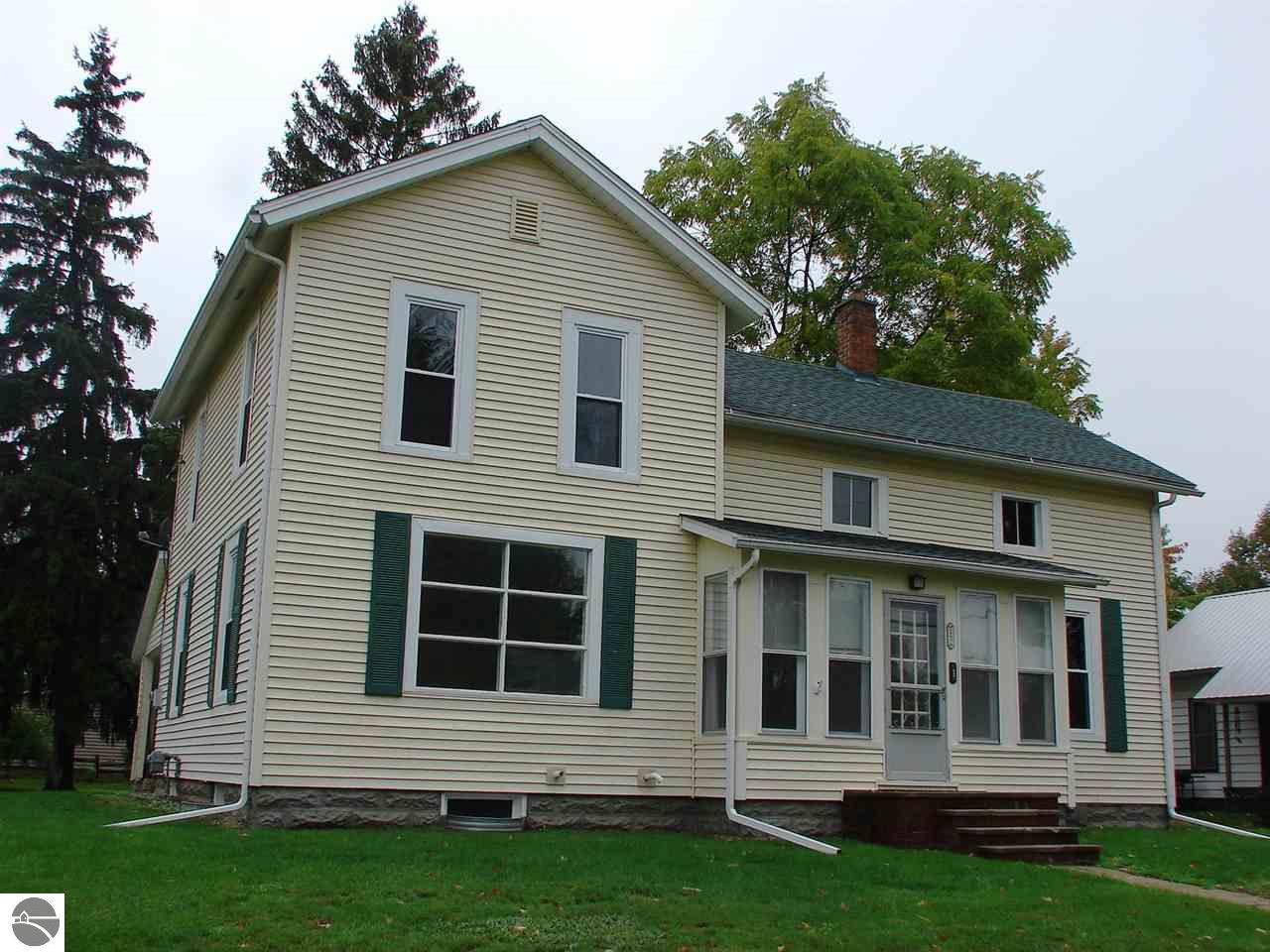 236 S Saint Johns St, Ithaca, MI 48847 photo 4