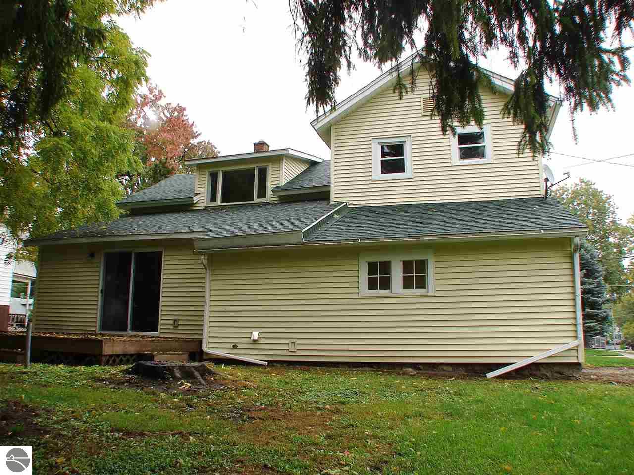 236 S Saint Johns St, Ithaca, MI 48847 photo 3