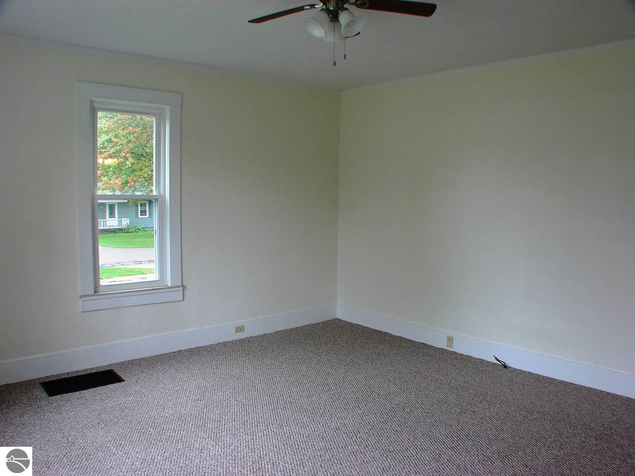 236 S Saint Johns St, Ithaca, MI 48847 photo 18