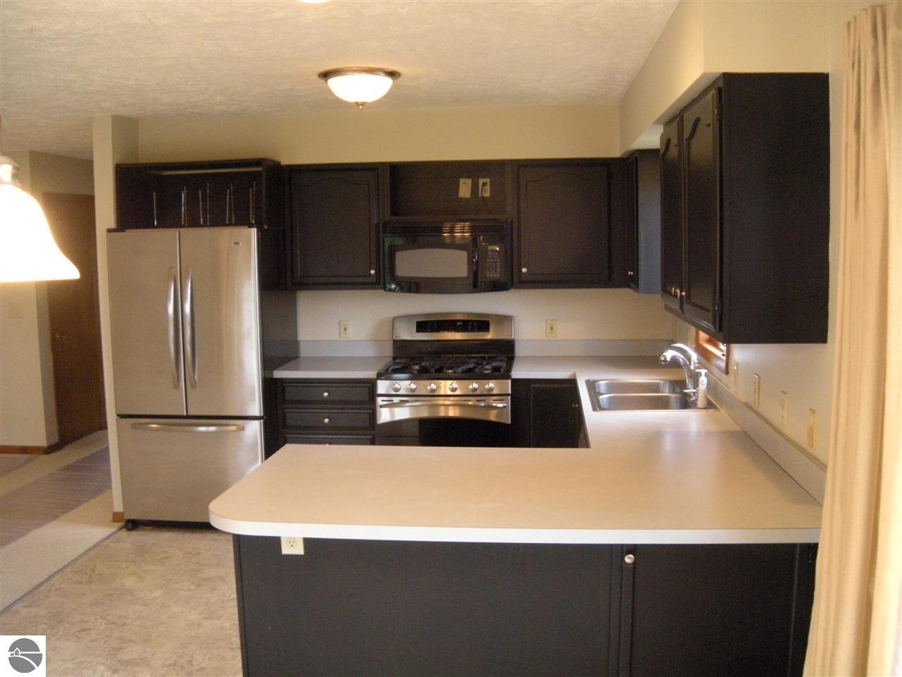 3565 S Bay Bluff Dr, Cedar, MI 49621 photo 3