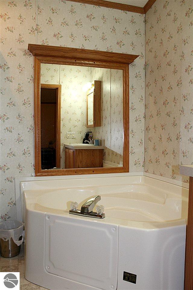 11400 Emerald Frst, Interlochen, MI 49643 photo 17