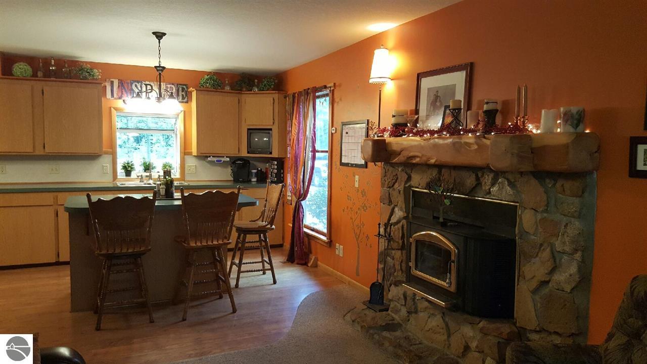 1077 S Dickenson Rd, Shepherd, MI 48883 photo 59