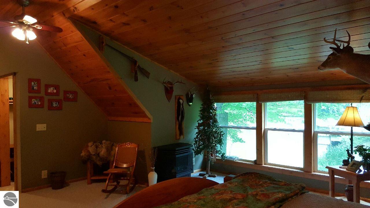 1077 S Dickenson Rd, Shepherd, MI 48883 photo 93