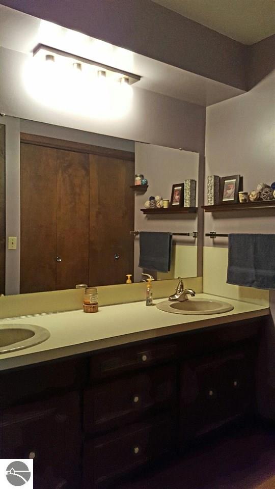 1077 S Dickenson Rd, Shepherd, MI 48883 photo 70