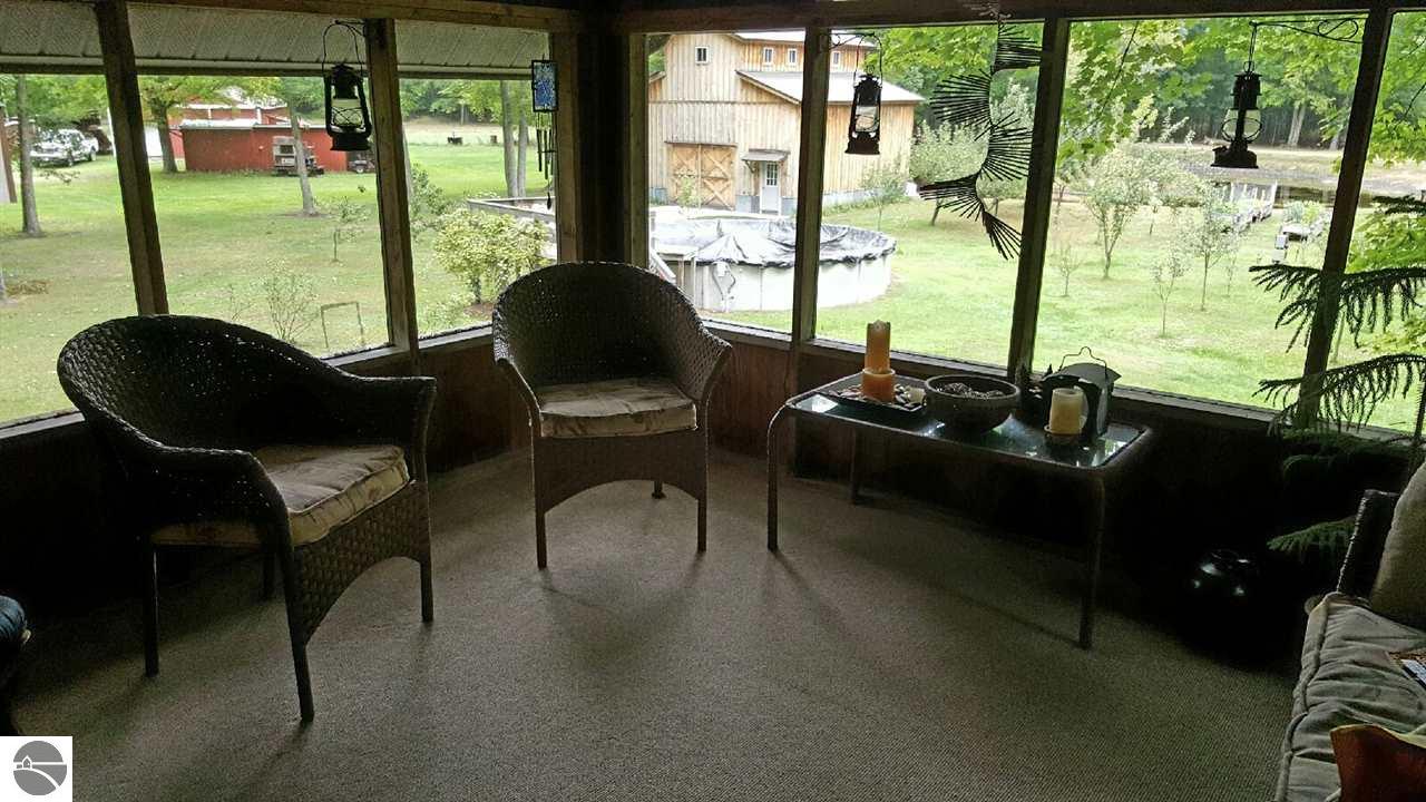 1077 S Dickenson Rd, Shepherd, MI 48883 photo 87