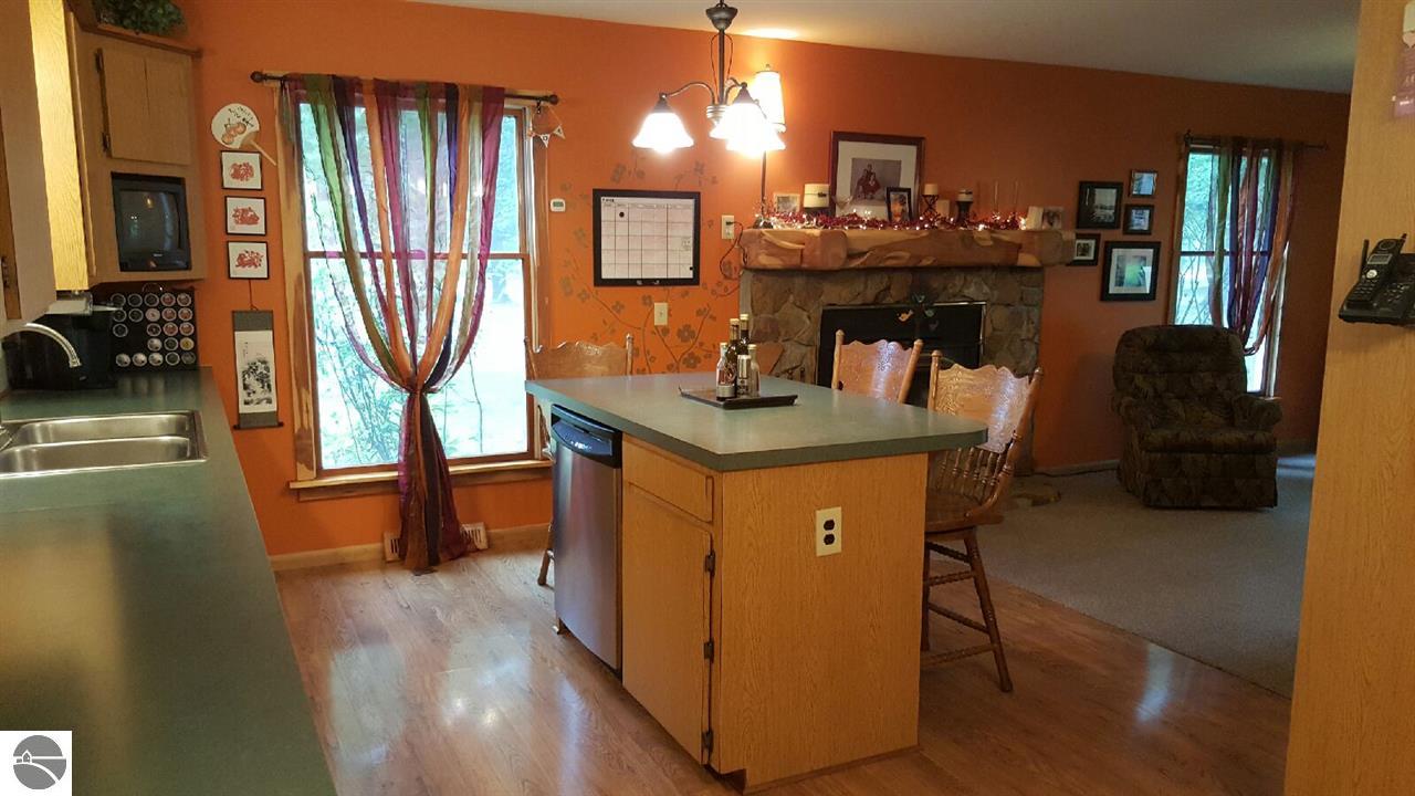 1077 S Dickenson Rd, Shepherd, MI 48883 photo 65