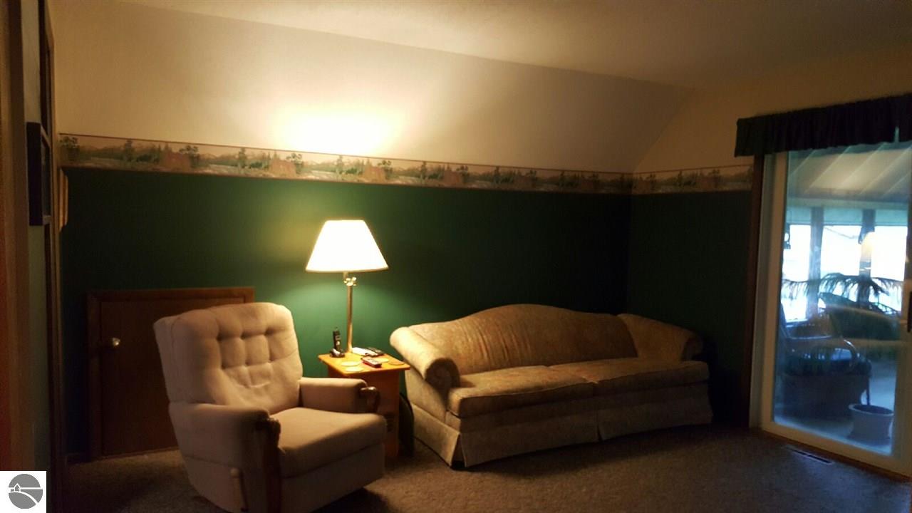 1077 S Dickenson Rd, Shepherd, MI 48883 photo 88