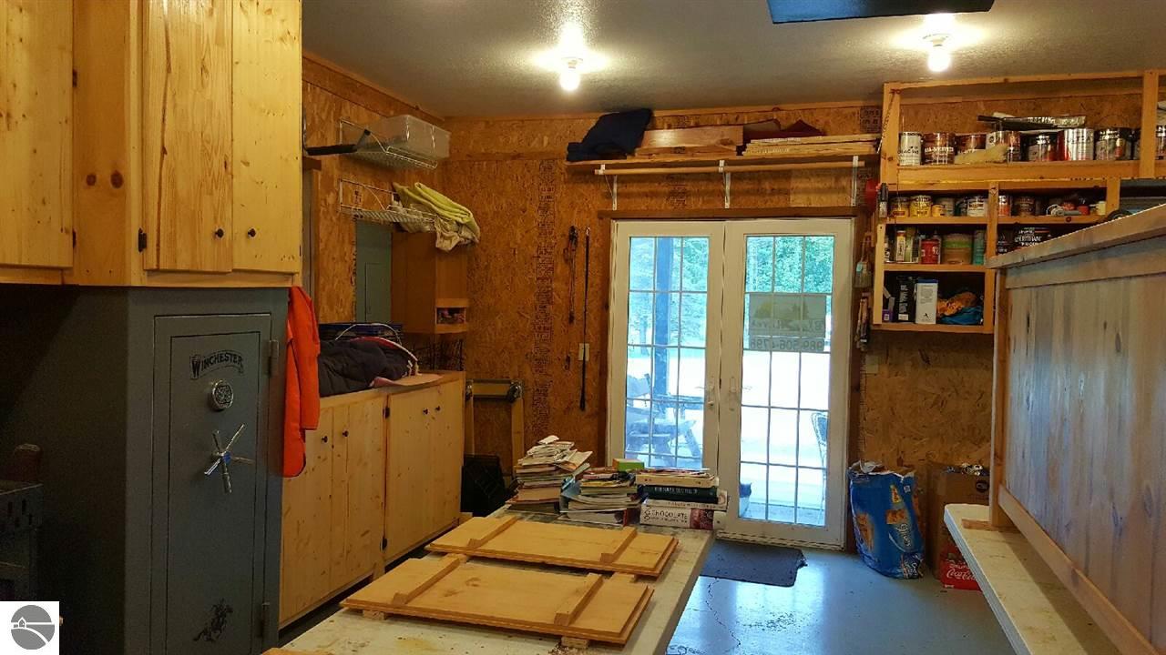 1077 S Dickenson Rd, Shepherd, MI 48883 photo 55