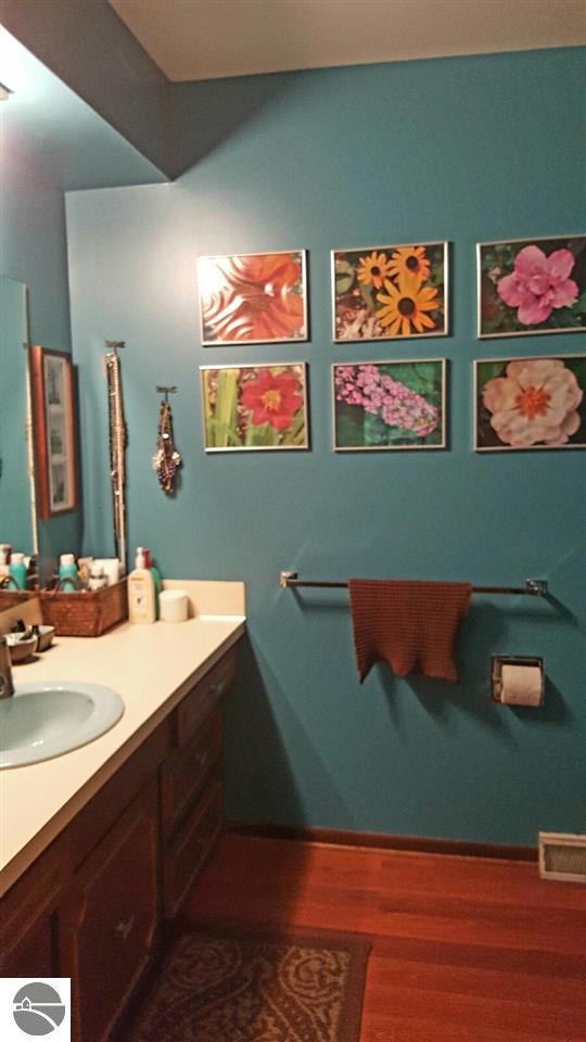 1077 S Dickenson Rd, Shepherd, MI 48883 photo 91