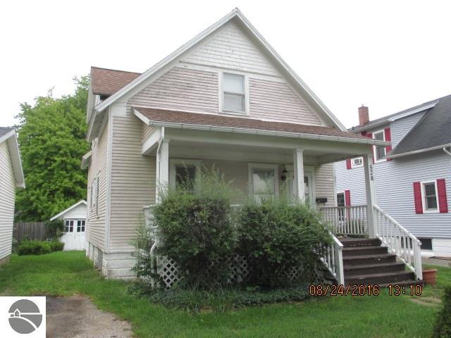 528 Pine Ave, Alma, MI 48801 photo 1