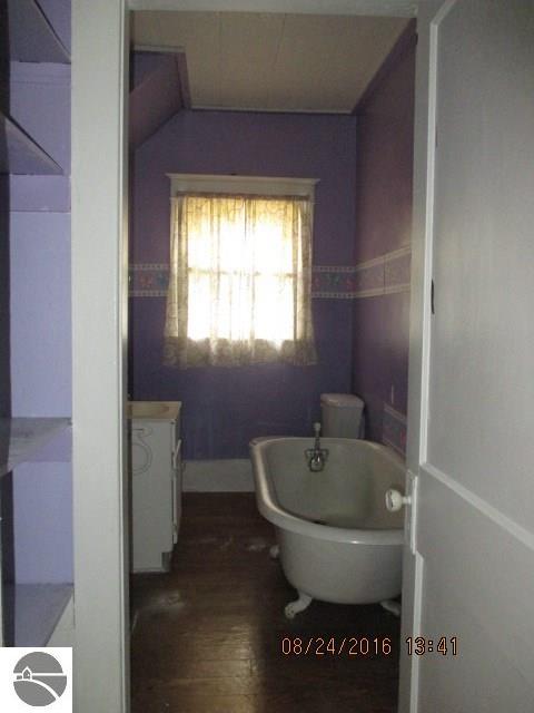 528 Pine Ave, Alma, MI 48801 photo 11