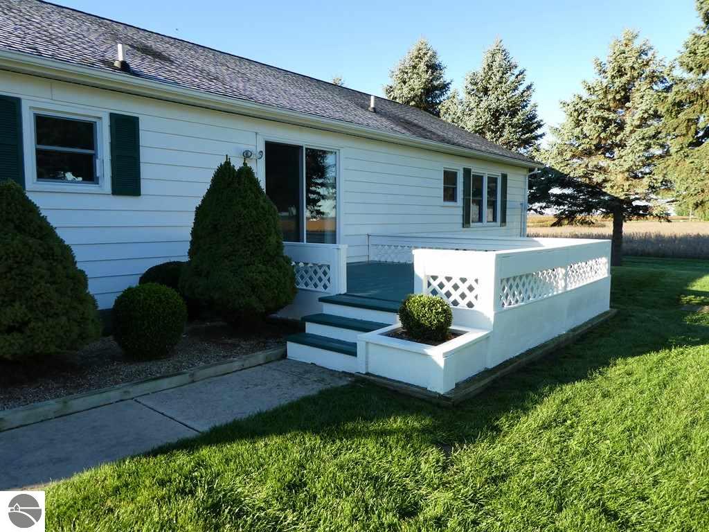 11685 E Blanchard Rd, Shepherd, MI 48883 photo 8