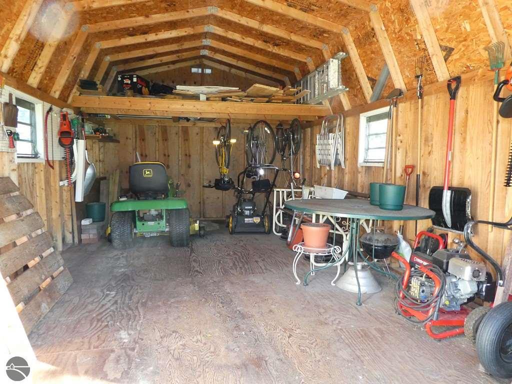 11685 E Blanchard Rd, Shepherd, MI 48883 photo 32
