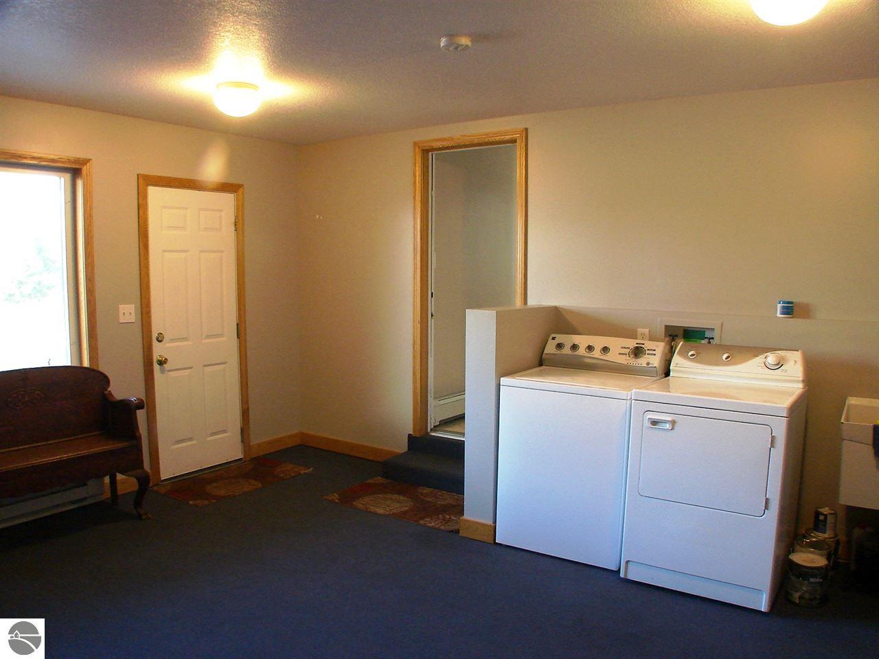 613 N Pine River St, Ithaca, MI 48847 photo 58