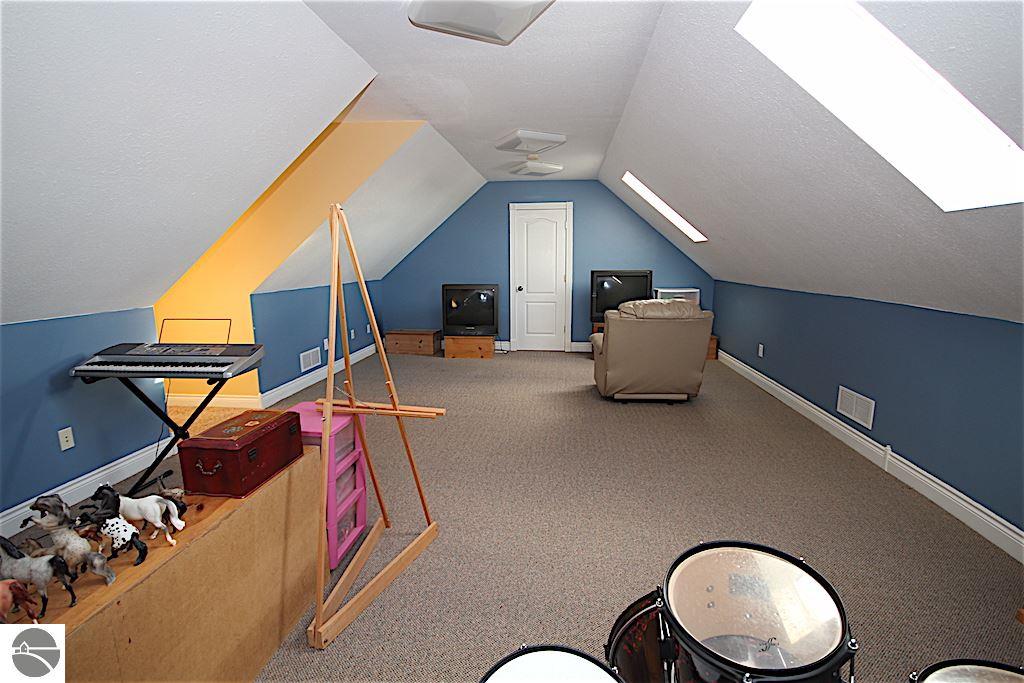 8290 E Millbrook Rd, Shepherd, MI 48883 photo 30