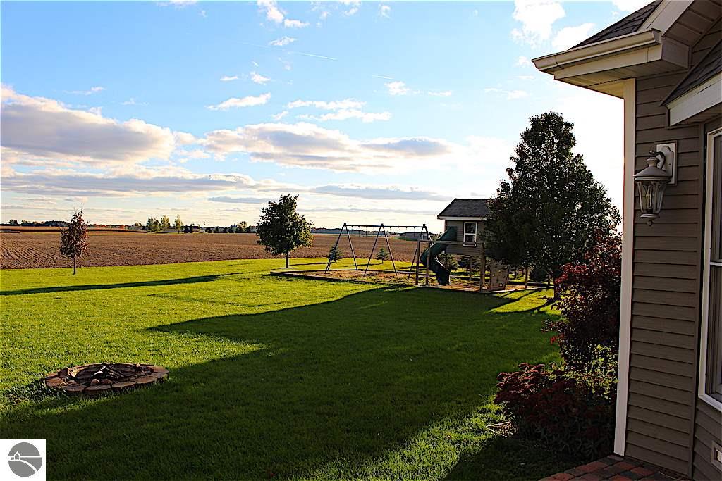 8290 E Millbrook Rd, Shepherd, MI 48883 photo 2