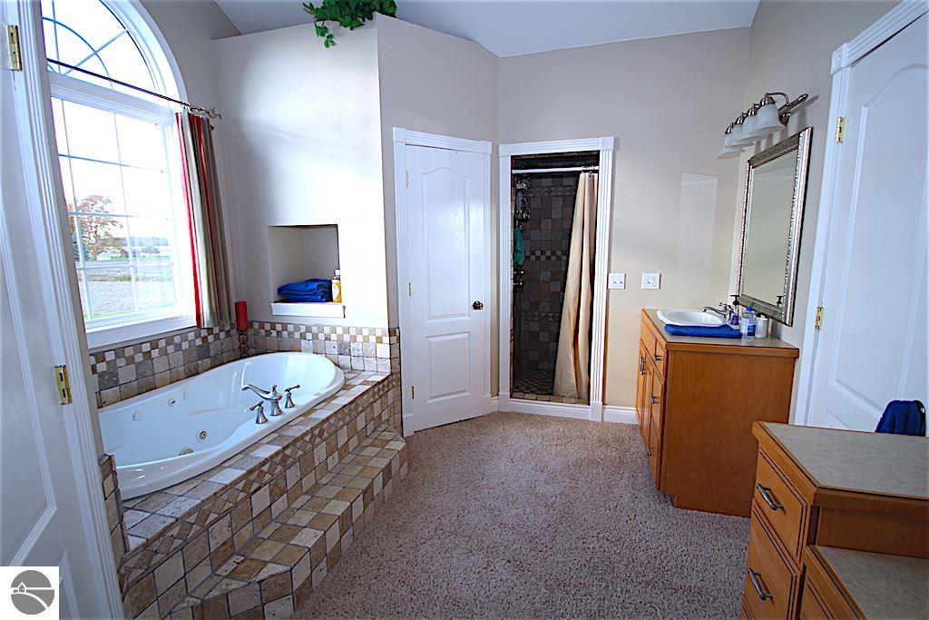 8290 E Millbrook Rd, Shepherd, MI 48883 photo 14