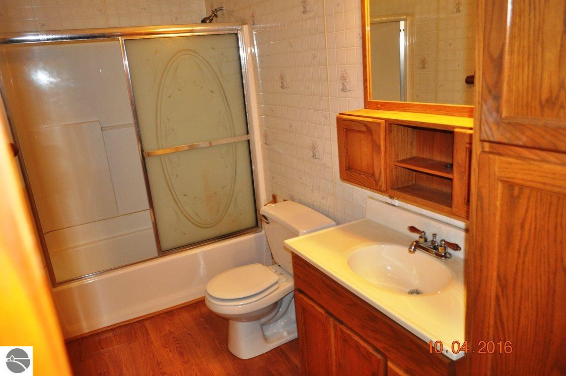 205 E Patrick Ct, Midland, MI 48640 photo 12