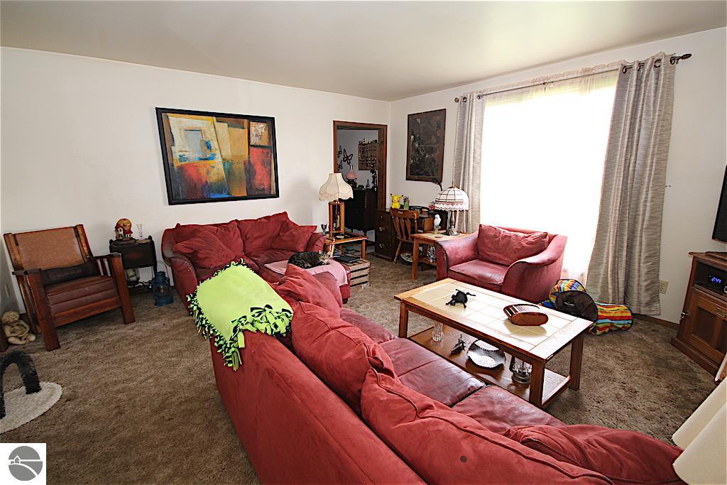 4958 E Pleasant Valley Rd, Shepherd, MI 48883 photo 7