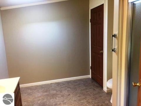 2751 S Jerome Rd, Ithaca, MI 48847 photo 8