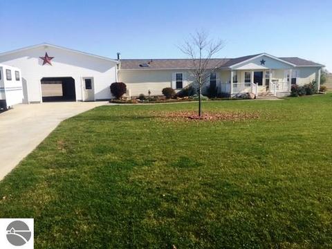 2751 S Jerome Rd, Ithaca, MI 48847 photo 13